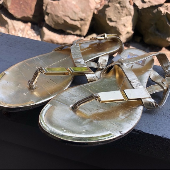 Dolce Vita DV Women’s Gold Slingback Summer Thongs Flats Sandals Size 7.5 - Picture 9 of 13